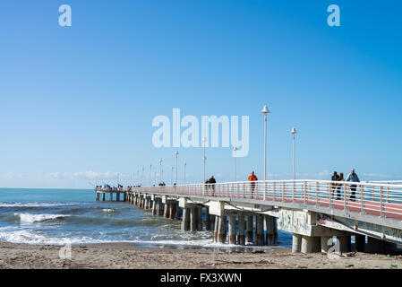 Pier in Marina di Massa, Toskana, Italien, EU, Europa Stockfoto