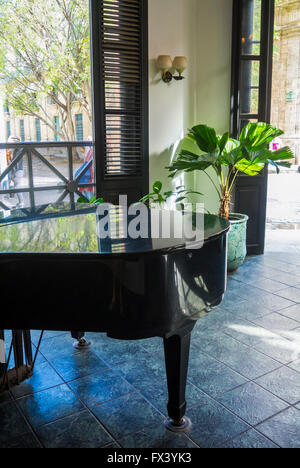 Klavier Hotel Ambos Mundos Havanna Kuba Stockfoto