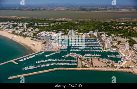 Luftbild anzeigen, Marina, Marina von La Grande Motte, Mittelmeerküste, Cheops-Pyramide, Pyramide Häuser von La Grande-Motte, Frankreich, Stockfoto