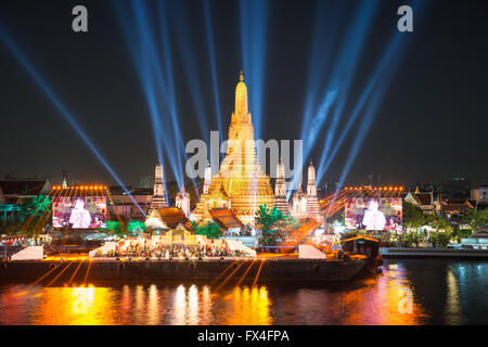 Wat Arun unter Silvester Feier-Zeit, Thailand Stockfoto