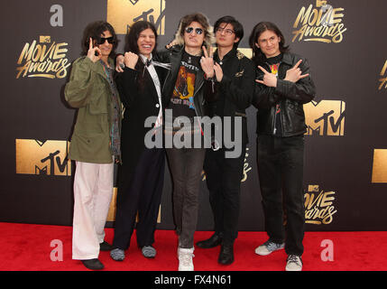 Burbank, CA, USA. 9. April 2016. 9. April 2016 - Burbank, Kalifornien - das Wolfpack. 2016 MTV Movie Awards statt bei Warner Bros. Bildnachweis: Sammi/AdMedia © Sammi/AdMedia/ZUMA Draht/Alamy Live-Nachrichten Stockfoto