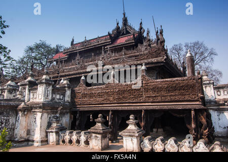 Shwenandaw Kyaung Tempel oder Golden Palace Kloster in Mandalay, Myanmar Stockfoto