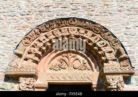 Tympanon und Bogen über dem südlichen Tür St. Maria und St. David Kirche Kilpeck Herefordshire UK Stockfoto