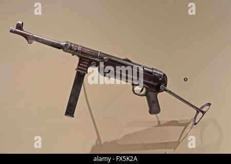 Eine deutsche WWII MP 40 (MP40) in Bastogne Kriegsmuseum, Bastogne, Belgien. Stockfoto