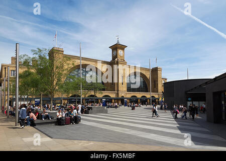 Kings cross Platz und Bahnhof befindet sich in London, England Stockfoto