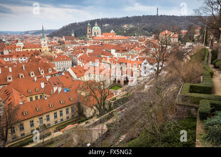 Panorama mit Kleinseite und Petrin-Hügel von Prager Burg, Tschechische Republik, Europa Stockfoto