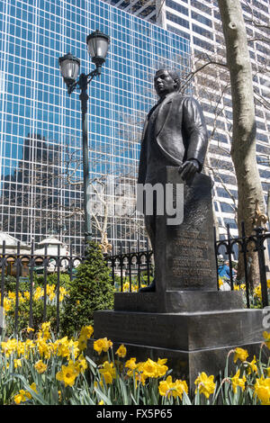 Statue von Benito Juarez, Bryant Park, New York Stockfoto