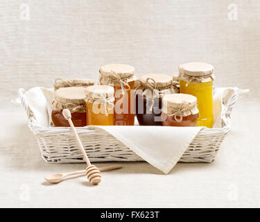 Natürliches Produkt. Verschiedene Arten von Honig. Selektiven Fokus. Stockfoto