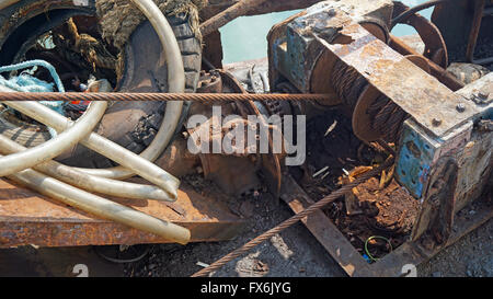 alte verdorbene Fähre auf Ko Lanta in thailand Stockfoto