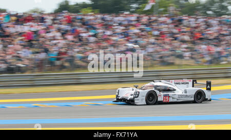 Porsche 919 Hybrid Porsche Team, GER mit Fahrer Nico Hülkenberg, GER, Earl Bamber, NZL und Nick Tandy, UK Stockfoto