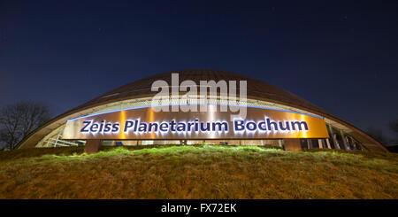 Zeiss-Planetarium bei Nacht, Bochum, Ruhr District, North Rhine-Westphalia, Germany Stockfoto