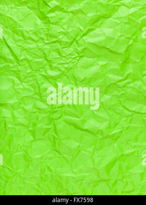 vertikale Hintergrund aus grünen Farbe zerknittertes Papier Stockfoto