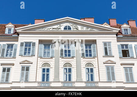 Schöne alte Gebäude-Fassade auf dem Freiheitsplatz Platz in Graz, Österreich Stockfoto