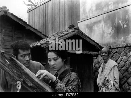 Donzoko der unteren tiefen Jahr: 1957 Japon Regisseur: Akira Kurosawa-Toshiro Mifune, Kyoko Kagawa Stockfoto