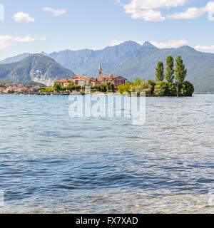 Im Bild "Pescatori" Insel mit seinen schönen Gärten, Lago Maggiore, Stresa, Italien. Quadratischen Foto. Stockfoto
