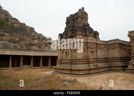 Zwei Kammern Heiligtum der Göttin, Achyuta Raya Tempel, Hampi, Karnataka, Indien. Heilige Zentrum. Blick von Süd-Ost. Stockfoto