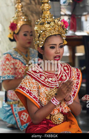 Traditionellen Tanz in den Erawan-Schrein-Bangkok-Thailand Stockfoto