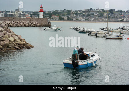 Erquy Hafen in der Bretagne, Frankreich Stockfoto