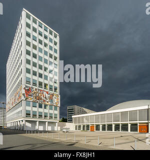 Haus des Lehrers. Architekt Hermann Henselmann 1964, BCC, Congress Center, Berlin Stockfoto