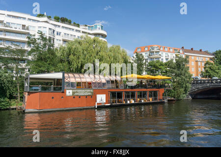 River Cafe, Spree, Moabit, in der Nähe von Bundesministerium des Innern, Berlin Stockfoto