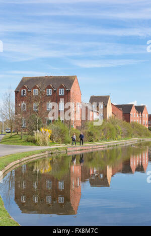 Am Wasser wohnen in Kidderminster auf Mitarbeiter und Worcester Canal, Worcestershire, England, UK Stockfoto