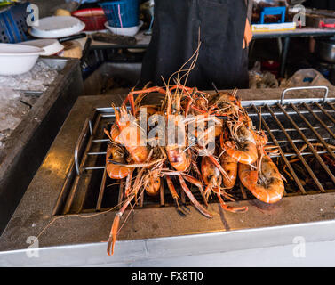 Fischmarkt in der Nähe von Bangkok in Thailand Stockfoto