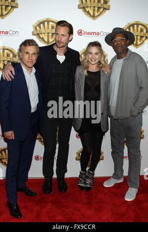 Las Vegas, NV, USA. 12. April 2016. Christophe Waltz, Alexander Skarsgard, Margot Robbie, Samuel in Anwesenheit für Warner Bros. CinemaCon 2016 Veranstaltung, Caesars Palace, Las Vegas, NV 12. April 2016. Bildnachweis: James Atoa/Everett Collection/Alamy Live-Nachrichten Stockfoto