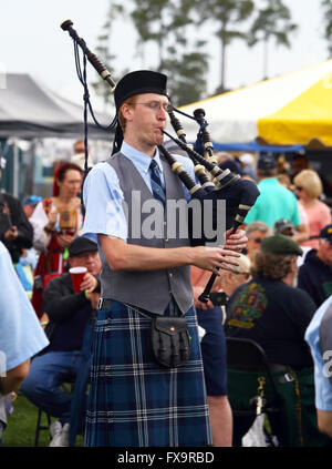 Ein Dudelsackspieler spielt bei der konstituierenden Highland Games in Myrtle Beach, South Carolina. Fotografierten 19. März 2016 Stockfoto