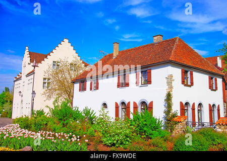 St. Maria und Mark Abtei in Insel Reichenau am Bodensee. Reichenau ist eine Insel in Baden-Württemberg in Deutschland. Es steht unter dem Schutz der UNESCO. Stockfoto