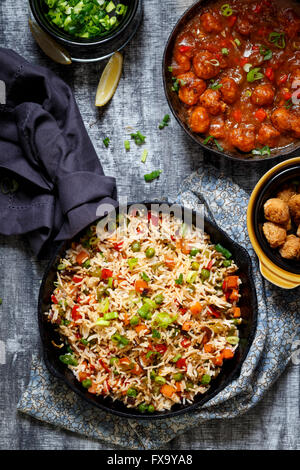 Gemüse gebratener Reis mit Soja Manchurian (ein Indo chinesische Küche) Stockfoto