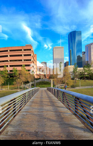 Schöne Aussicht auf Downtown Houston an einem sonnigen Tag. Houston ist die bevölkerungsreichste Stadt in Texas. Stockfoto