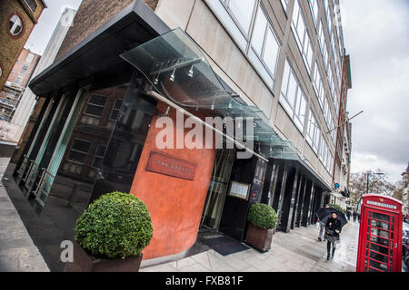 Das Square Restaurant 2 Michelin Sterne Central London Restaurant. 6-10 Bruton Street Mayfair, London W1J 6PU. Stockfoto