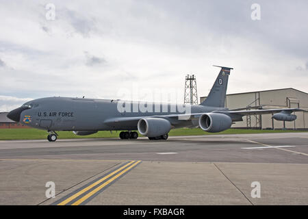 Boeing KC-135R Stratotanker 351st ARS 100. ARW USAFE RAF Mildenhall Stockfoto