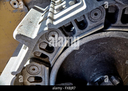 schwere Konstruktion Ausrüstung Bagger Bulldozer Stahlgetriebe Link Gürtel Zahnrad Getriebe closeup Stockfoto