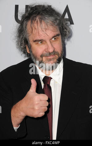 Beverly Hills, CA, USA. April 2016. 13. April 2016 - Beverly Hills, Kalifornien - Peter Jackson. Ankünfte für die Sean Parker Foundation Start des Parker Institute for Cancer Immuntherapy in einer Privatresidenz. Foto: Birdie Thompson/AdMedia Credit: Birdie Thompson/AdMedia//Alamy Live News Stockfoto