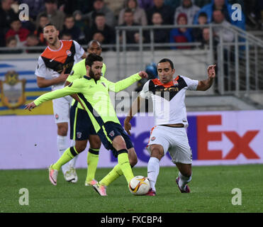 Lviv, Ukraine, 14. April 2016. Aktion während der UEFA Europa League Viertelfinale, zweite Bein Fußballspiel zwischen Shakhtar Donetsk und Sporting Braga in Lviv, Ukraine, 14. April 2016. Bildnachweis: Mykola Tys/Alamy Live-Nachrichten Stockfoto