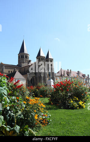 12. Jahrhundert Basilika des Heiligen Herzens, Paray-le-Monial, Saone et Loire, Burgund, Frankreich Stockfoto