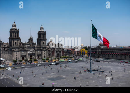 Plaza De La Constitución (Zócalo und Dom) in Mexiko-Stadt Stockfoto