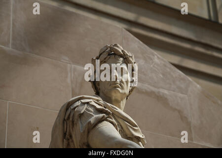 Julius Caesar (100BC-44BC). Römischer Staatsmann. Konsul und Dictador. Skulptur des französischen Künstlers Nicolas Coustou (1658-1733). Louvre Stockfoto