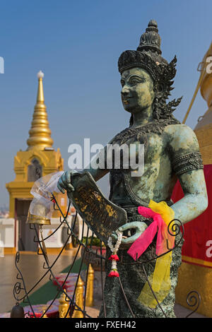 Statue Golden Mount Wat Saket Bangkok Thailand Stockfoto