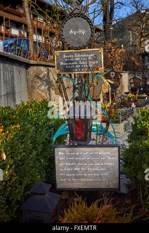 Grab von Nobelpreisträger Erwin Schrödinger in St. Oswald, Alpbach Kirchdorf, Tirol, Österreich Stockfoto