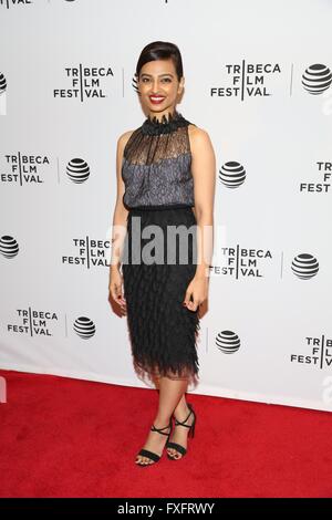 New York, NY, USA. 14. April 2016. Radhika Apte im Ankunftsbereich für wahnsinnig Premiere beim 2016 Tribeca Film Festival, Fliege Chelsea Kinos, New York, NY 14. April 2016. © Andres Otero/Everett Collection/Alamy Live-Nachrichten Stockfoto