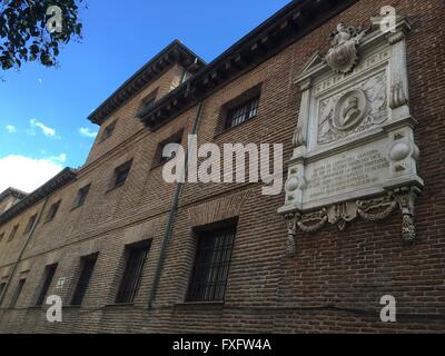 Madrid, Spanien. 14. April 2016. Das Kloster 'San Ildefonso de Las Trinitarias Descalzas', 14. April 2016 in Madrid, Spanien, fotografiert. Die Überreste von Miguel de Cervantes, die verloren waren, seit dem 17. Jahrhundert und fand im vergangenen Jahr bleiben in diesem Kloster. Foto: Emilio Rappold/Dpa/Alamy Live News Stockfoto