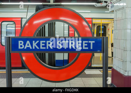 Baker Street Station Zeichen auf die Londoner U-Bahn. Stockfoto