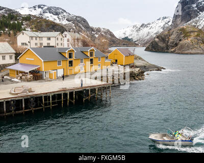 Fischerdorf Nusfjord auf den Lofoten Insel Flakstad in Norwegen Stockfoto