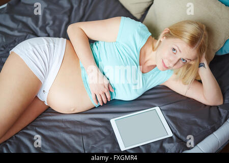Porträt der schwangeren Frau Stockfoto