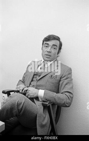 Der Deutsche Schauspieler Claus Biederstaedt, 1970er Jahre Deutschland. Deutscher Schauspieler Claus Biederstaedt, Deutschland der 1970er Jahre. 24x36swNEg448 Stockfoto