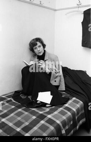 Deutsche plant Doris Schade, Deutschland 1970er Jahre. Die deutsche Schauspielerin Doris Schade, Deutschland 1970. 24 x 36 swNeg 469 Stockfoto