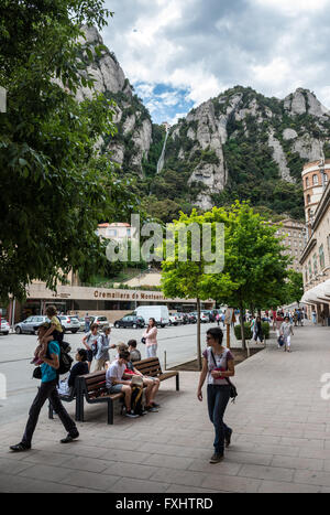 Benediktiner Abtei Santa Maria de Montserrat am Berg Montserrat in Monistrol de Montserrat, Katalonien, Spanien Stockfoto