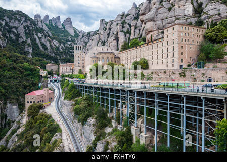 Benediktiner Abtei Santa Maria de Montserrat am Berg Montserrat in Monistrol de Montserrat, Katalonien, Spanien Stockfoto